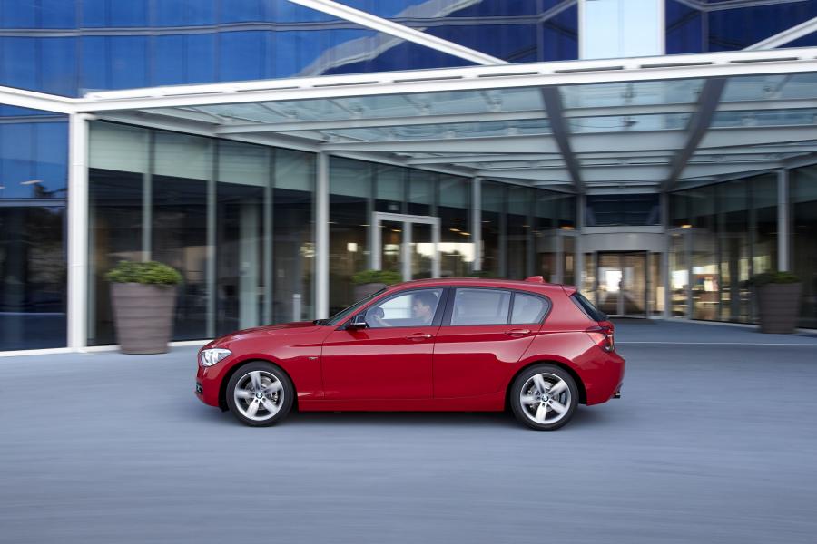  BMW 118i Sport Line 2011 года  (фото 148 из 185)